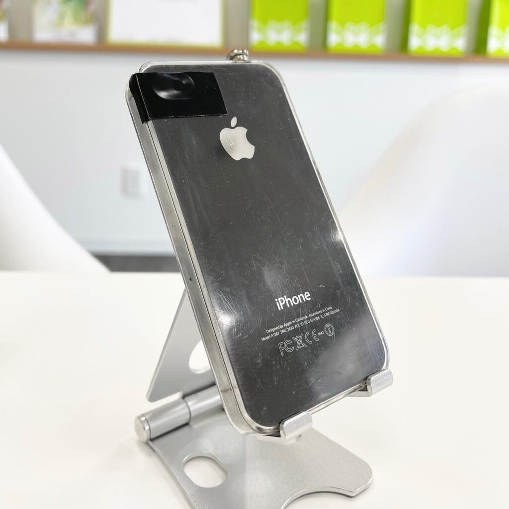 iPhone4S バッテリー交換